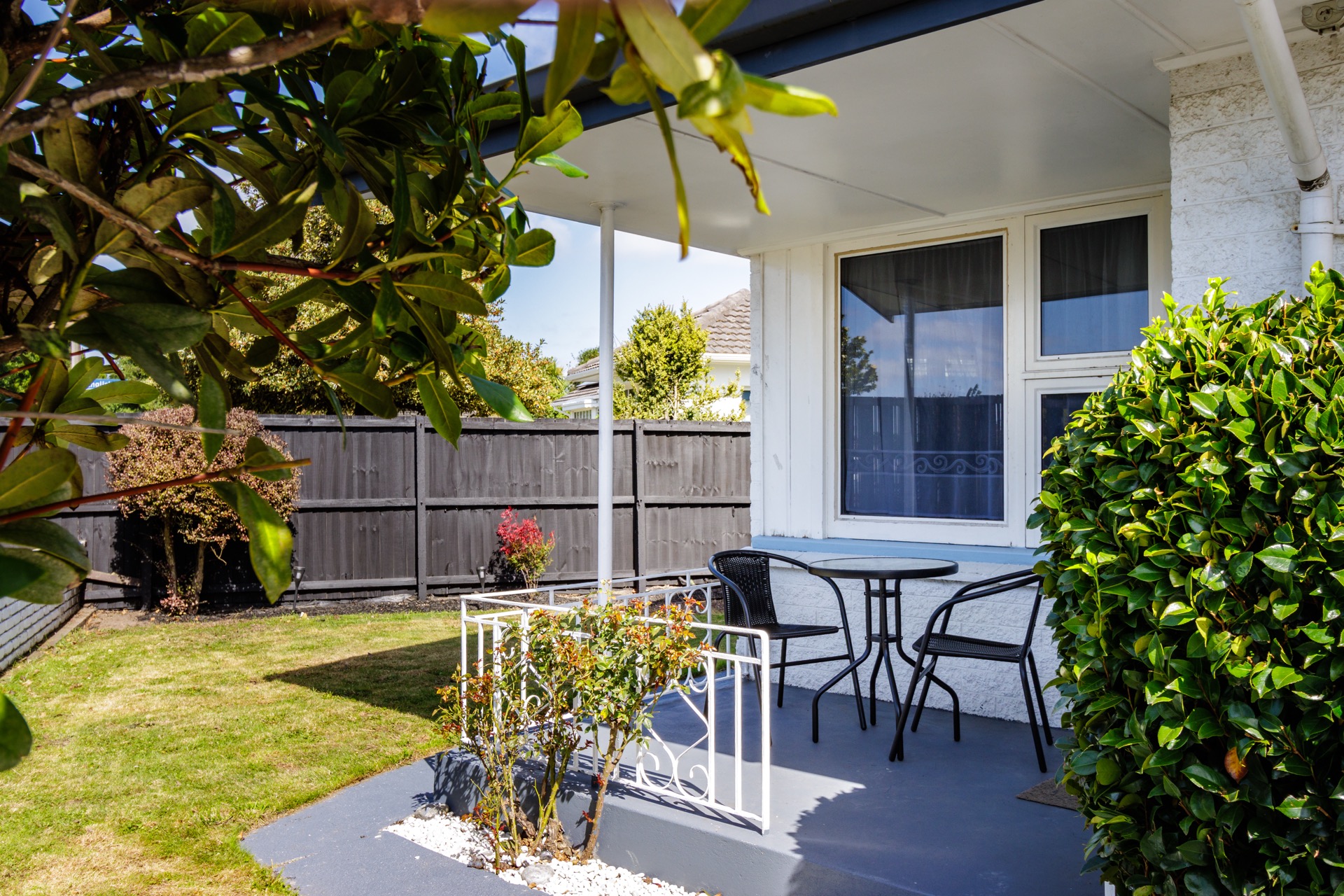 Two Bedroom Garden View - Lounge