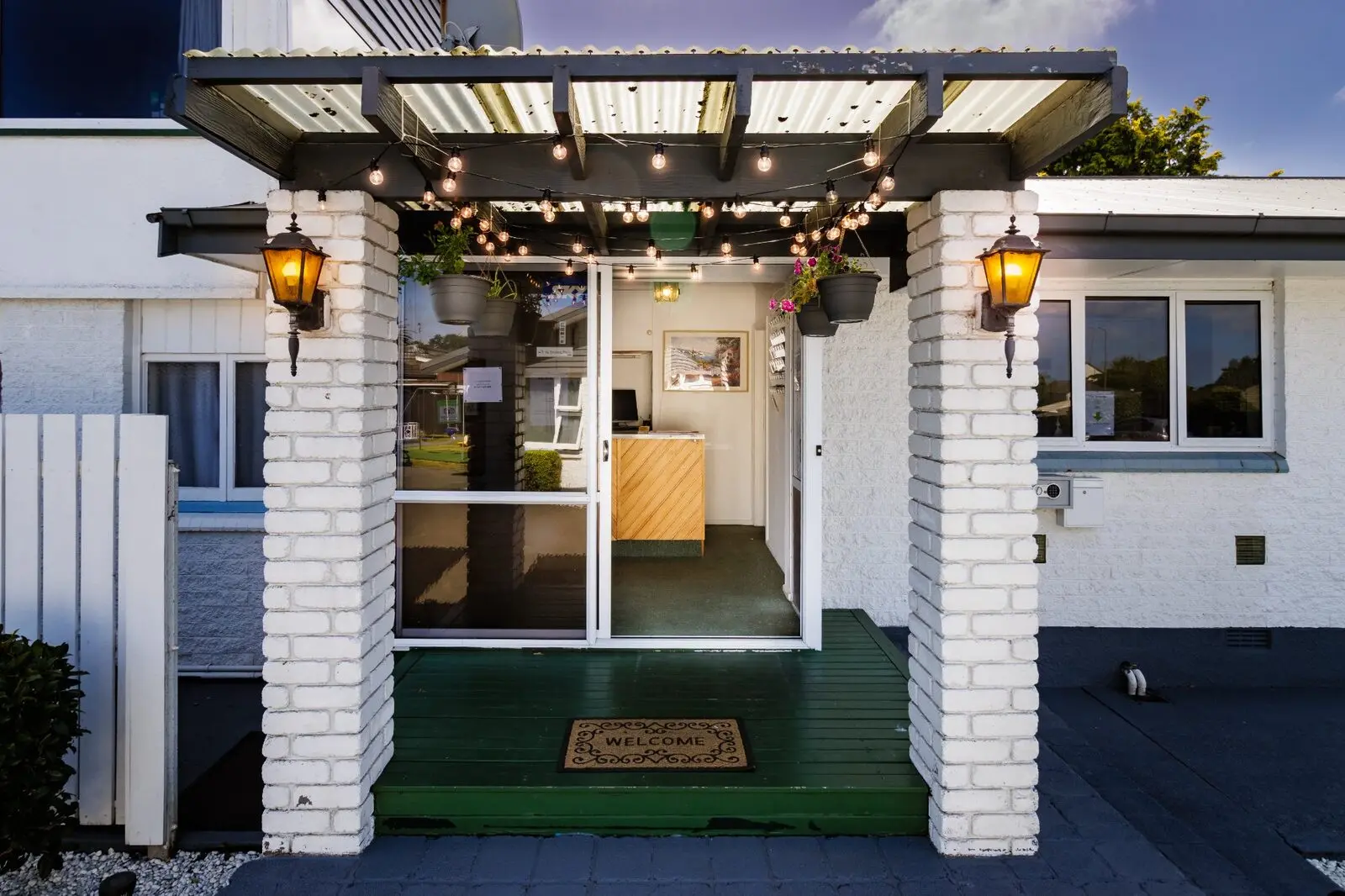 Belle Bonne Motel reception area